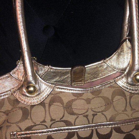 Beautiful and Flirty Authentic Coach Purse! - Picture 6 of 13